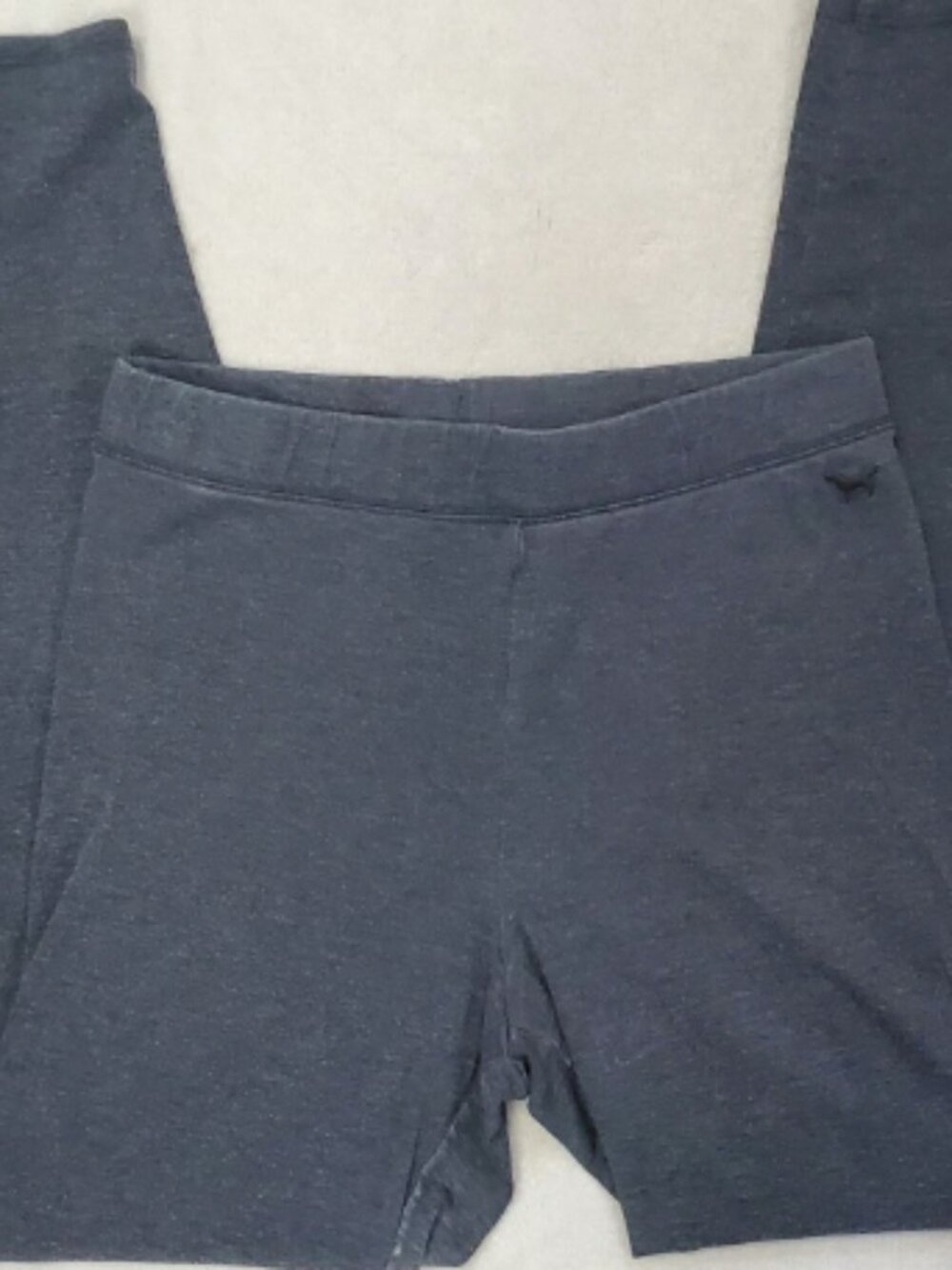 Victoria's Secret Pink Size Medium Grey Comfy Leggings